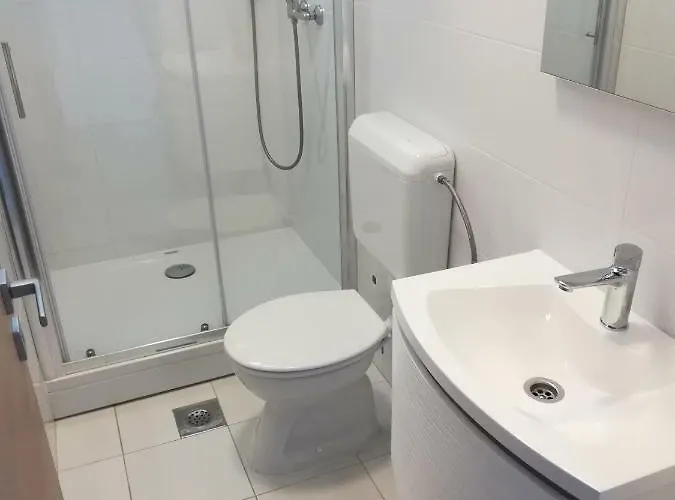 Granzola アパート Sukošan